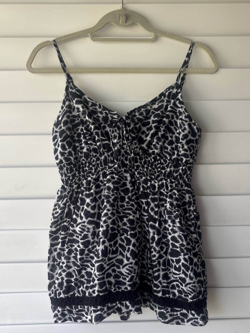 Guess Jeans Y2K Festival Animal Print Keyhole Tie Smocked Babydoll Top Size M
